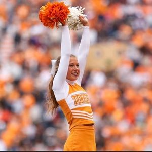 Meet your Posher, Kenadee